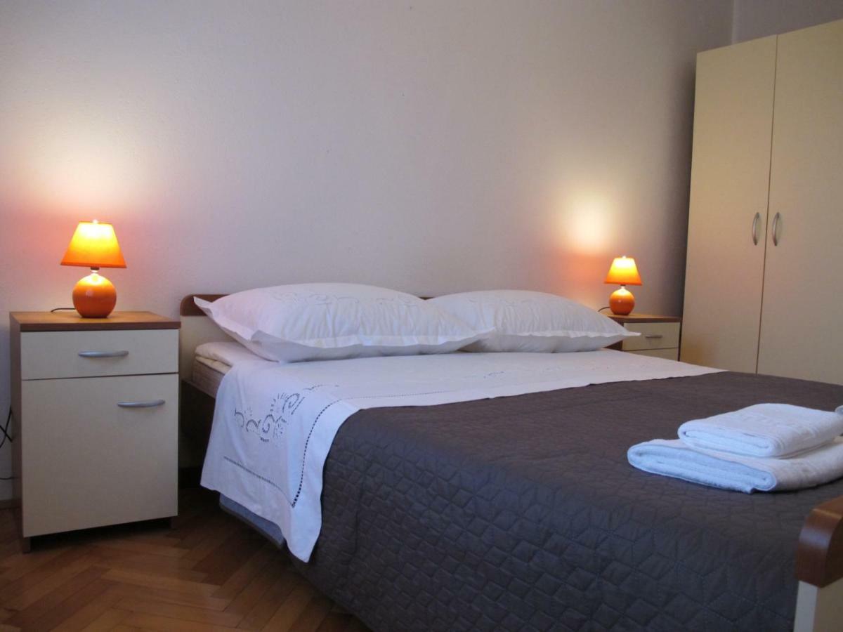 Appartement Perivoj à Kaštela Extérieur photo