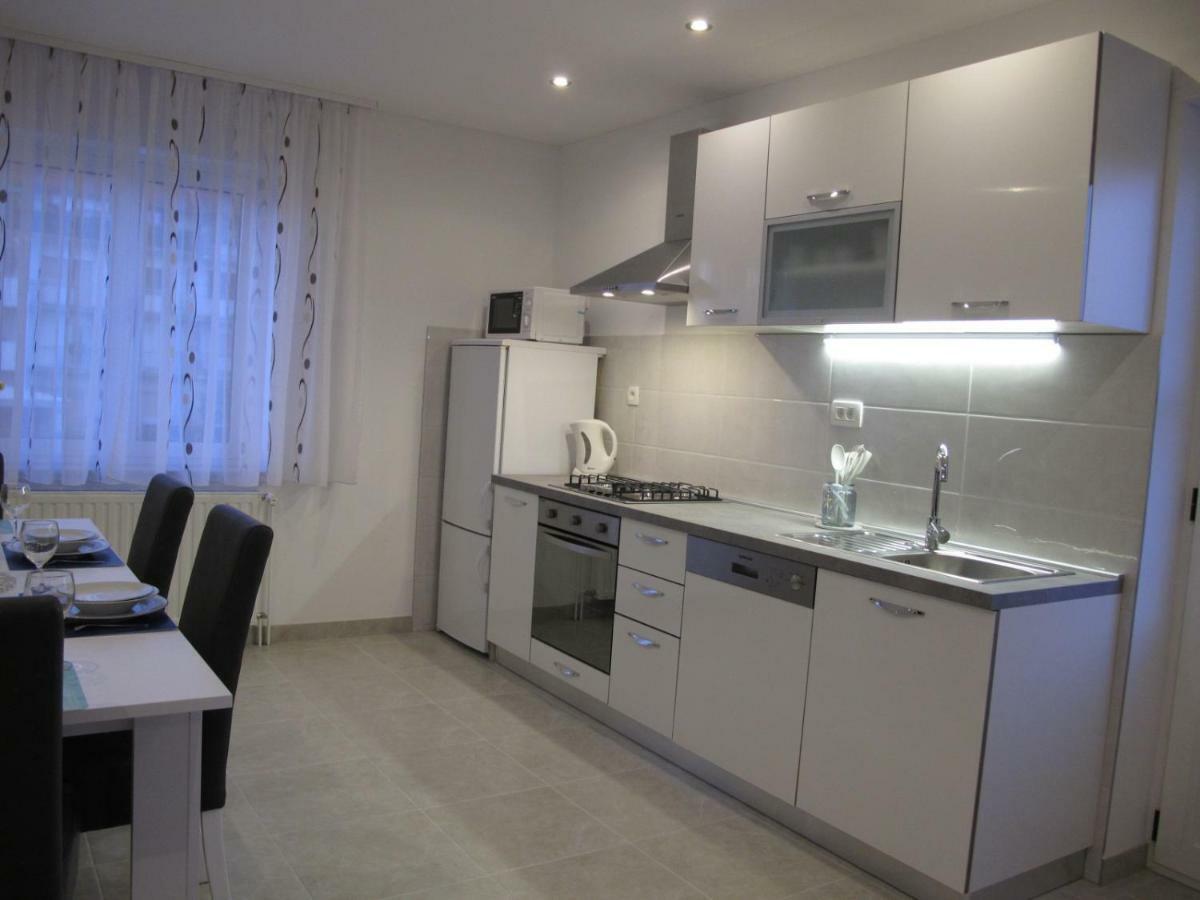 Appartement Perivoj à Kaštela Extérieur photo