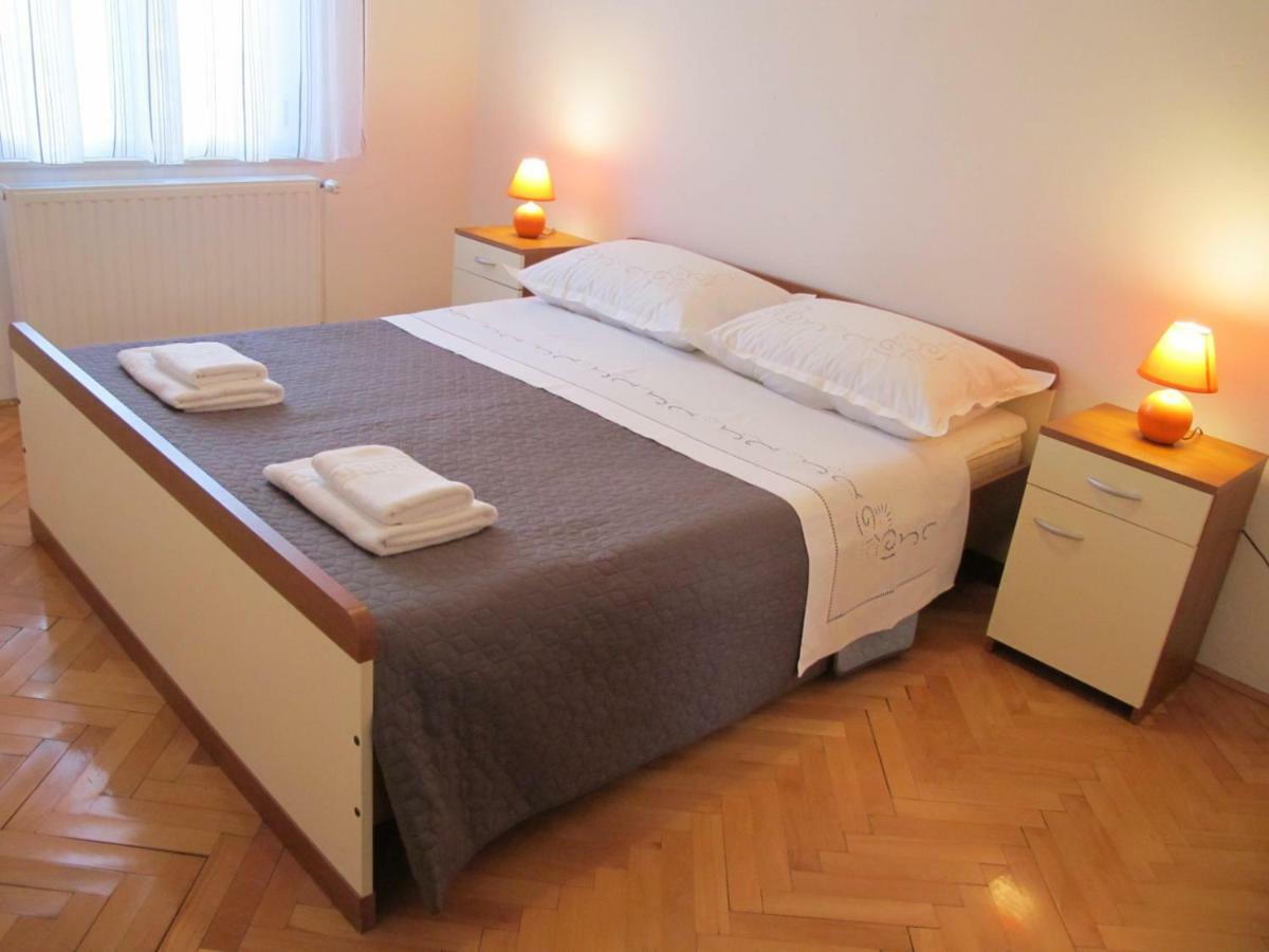 Appartement Perivoj à Kaštela Extérieur photo